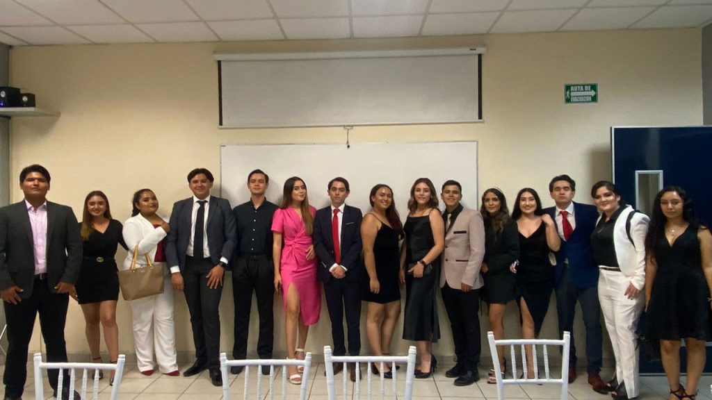 Alumnos de Comercio y Negocios Internacionales participaron en la ...