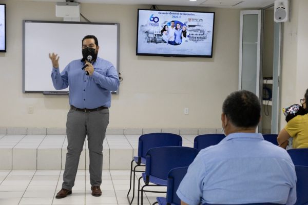 Junta Docente UNIVA Puerto Vallarta (8)