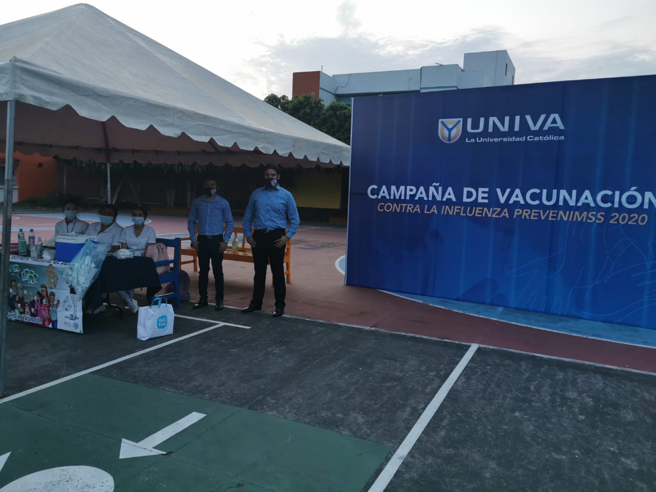Jornada de Vacunación contra la Influenza en Univa Uruapan