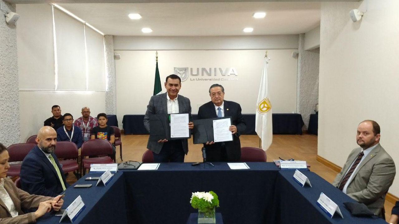 Firma de Convenio entre el Ayuntamiento de Tlajomulco de Zuñiga y la UNIVA Guadalajara